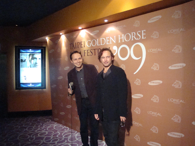 Les festivals d'extrême-orient accueillent le cinéma français - Denis Dercourt/Vincent Perez au photo-call - © Unifrance.org Les festivals d'extrême-orient accueillent le cinéma français - Denis Dercourt/Vincent Perez au photo-call - © Unifrance.org