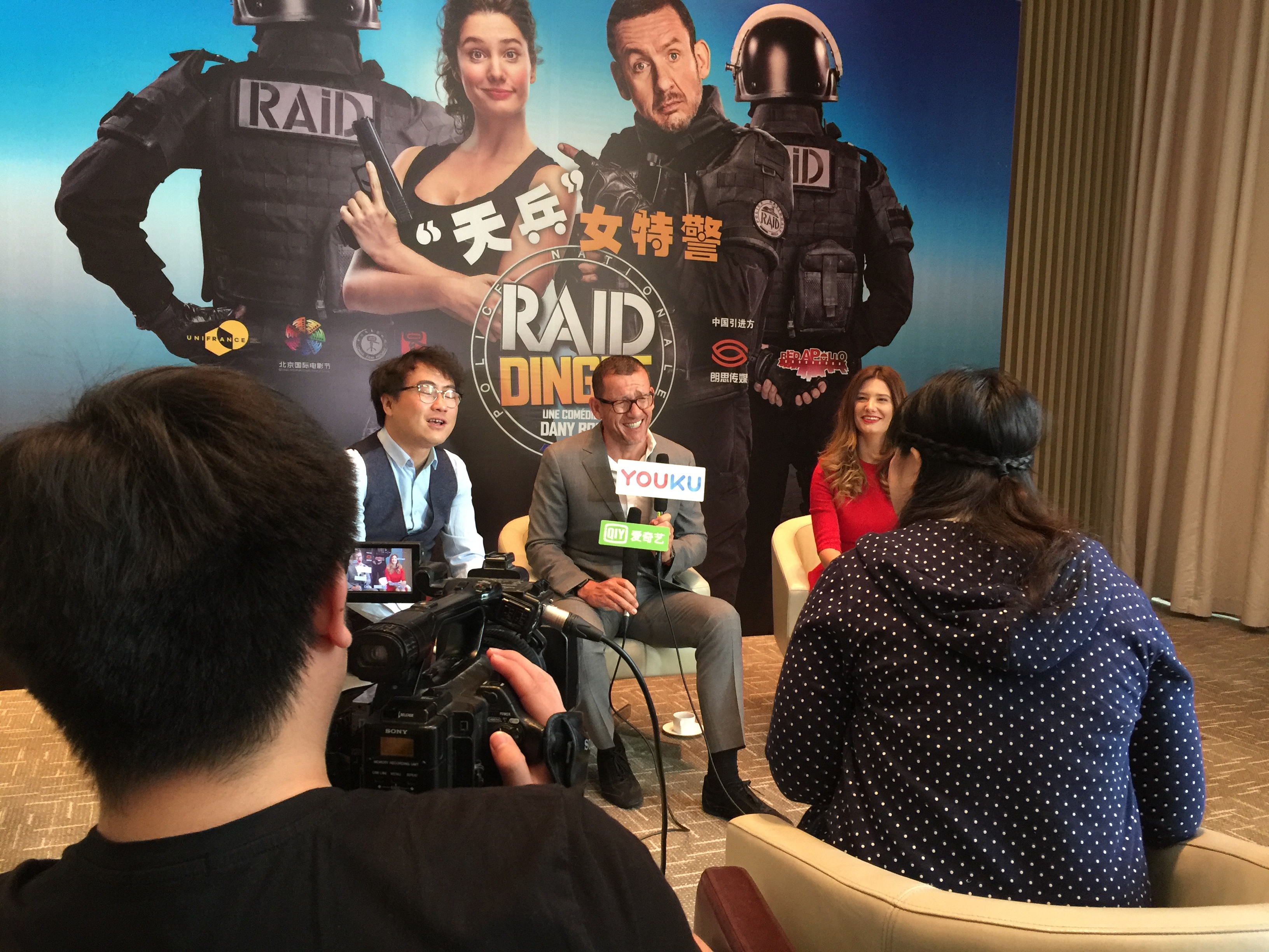 Portfolio : Dany Boon et Alice Pol à Pékin pour RAID Dingue Portfolio : Dany Boon et Alice Pol à Pékin pour RAID Dingue