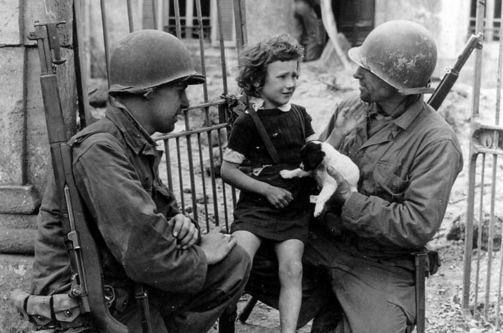 Ils ont filmé la guerre : le D-Day Ils ont filmé la guerre : le D-Day