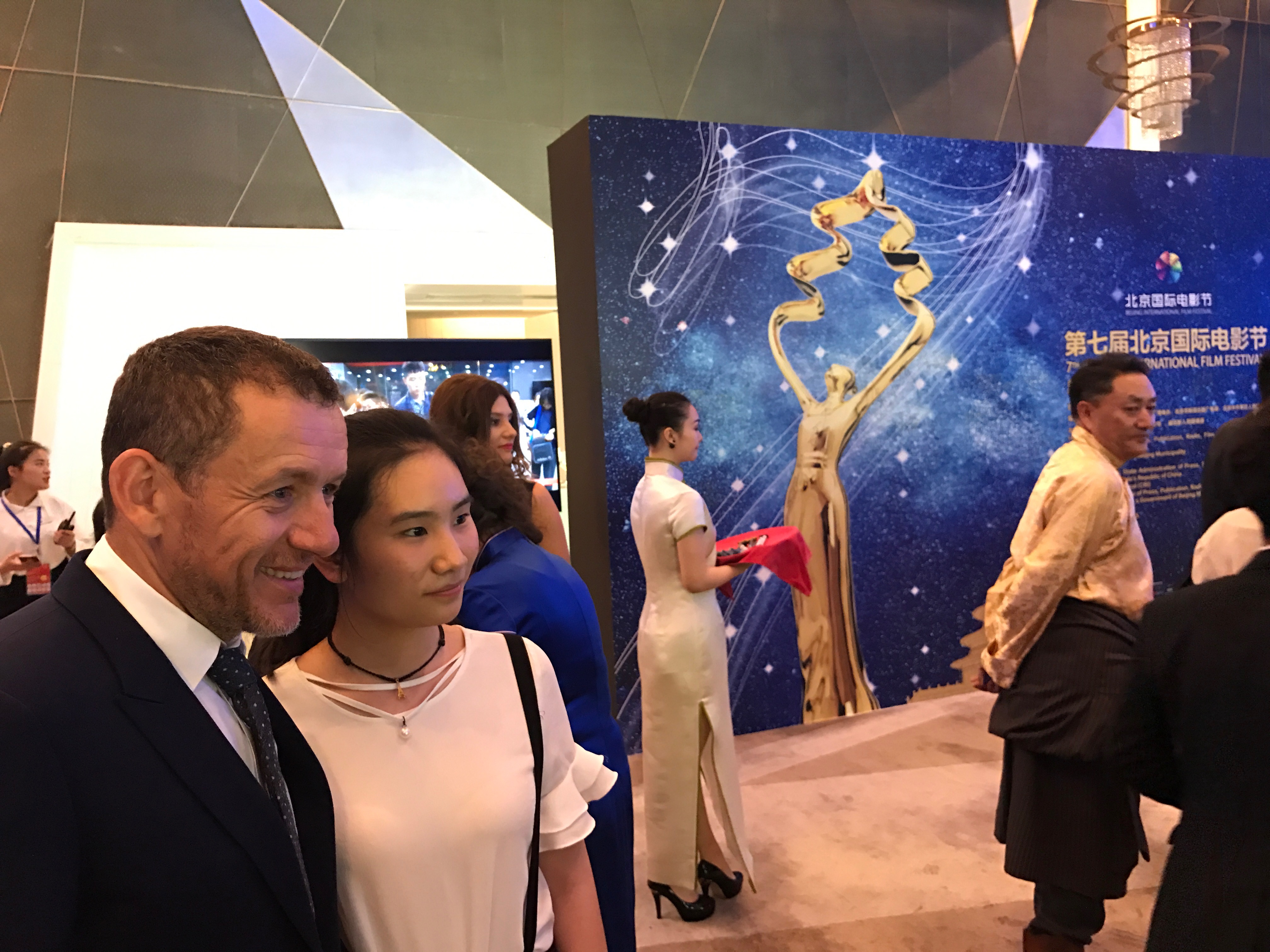 Portfolio : Dany Boon et Alice Pol à Pékin pour RAID Dingue Portfolio : Dany Boon et Alice Pol à Pékin pour RAID Dingue