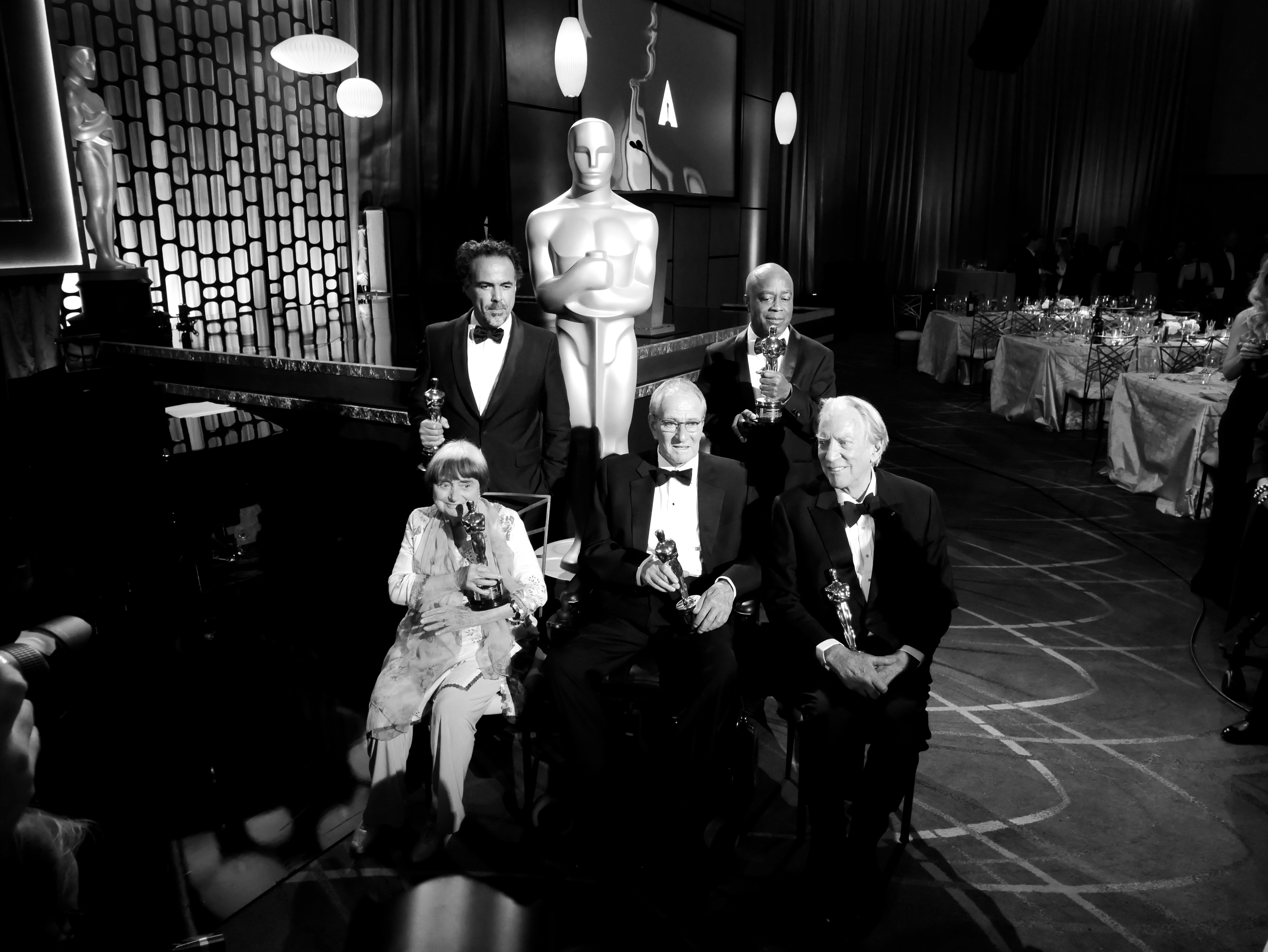 Agnès Varda, première réalisatrice récompensée par un Governors Award à Hollywood Agnès Varda, première réalisatrice récompensée par un Governors Award à Hollywood