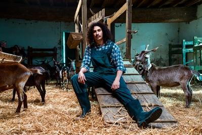 media - &copy; Mounir Harmoumi - Cheyenne Federation - Aoki Movie - Apollo Films - STUDIOCANAL - France 2 Cin&eacute;ma