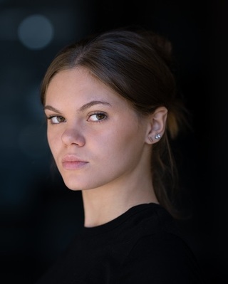 Sasha Gravat Sasha Gravat