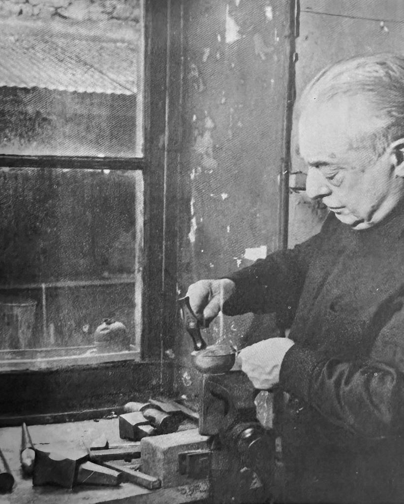 Jean Despr&eacute;s artiste ma&icirc;tre orf&egrave;vre