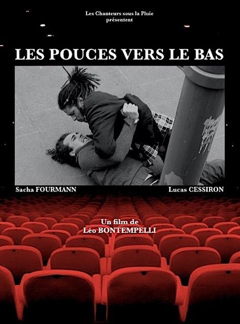 Les Pouces vers le bas Les Pouces vers le bas