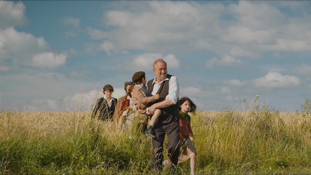 La Bonne Étoile - © 2025 YANN ZENOU ENTERTAINMENT (YZE) - ADNP - UGC IMAGES - FRANCE 3 CINEMA La Bonne Étoile - © 2025 YANN ZENOU ENTERTAINMENT (YZE) - ADNP - UGC IMAGES - FRANCE 3 CINEMA