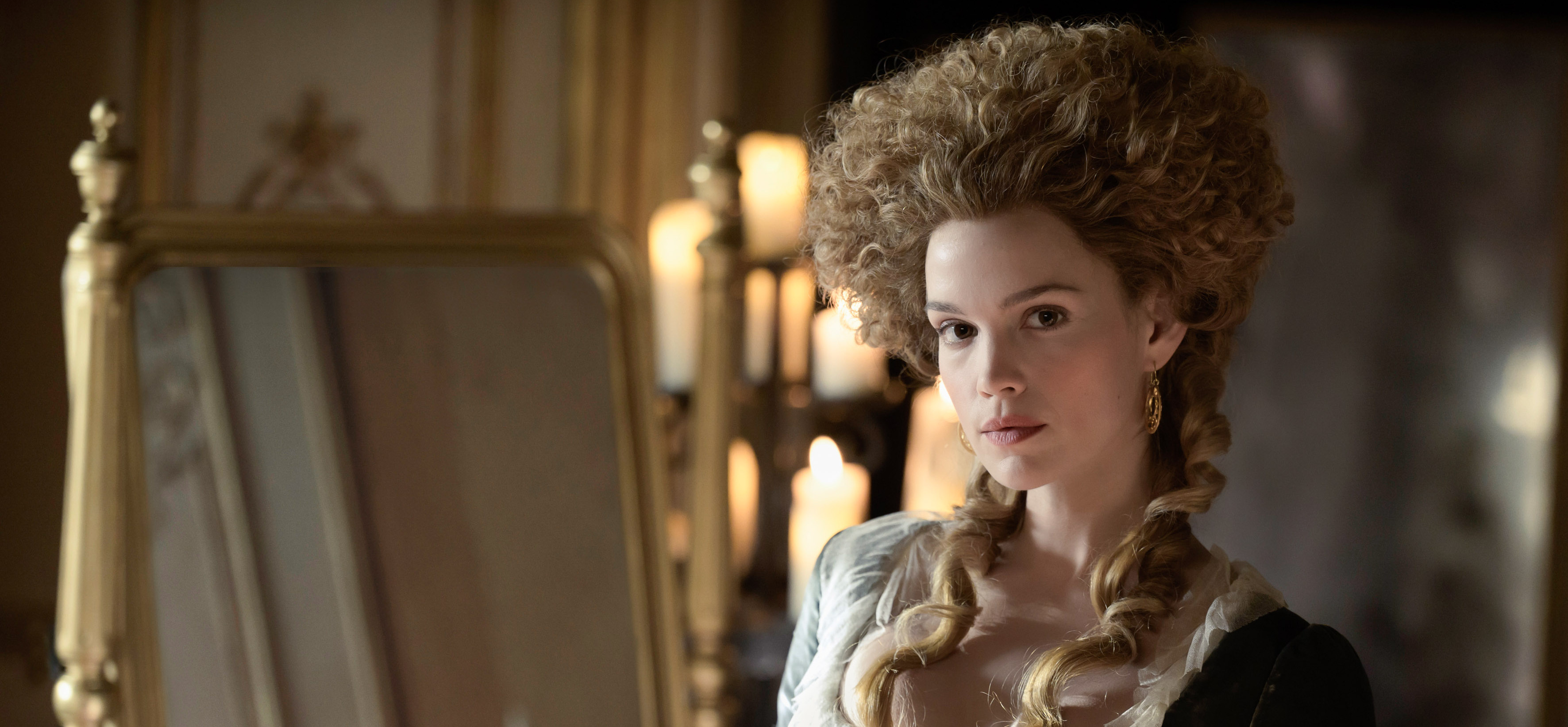 « Marie-Antoinette » : la série historique revient avec une saison 2 centrée sur le scandale de l’affaire du collier - © Banijay France - Capa TV « Marie-Antoinette » : la série historique revient avec une saison 2 centrée sur le scandale de l’affaire du collier - © Banijay France - Capa TV