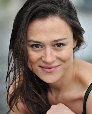 Isabelle Des Courtils - © Stephen Zezza Isabelle Des Courtils - © Stephen Zezza