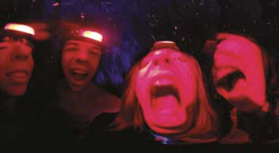 Dans la grotte Dans la grotte