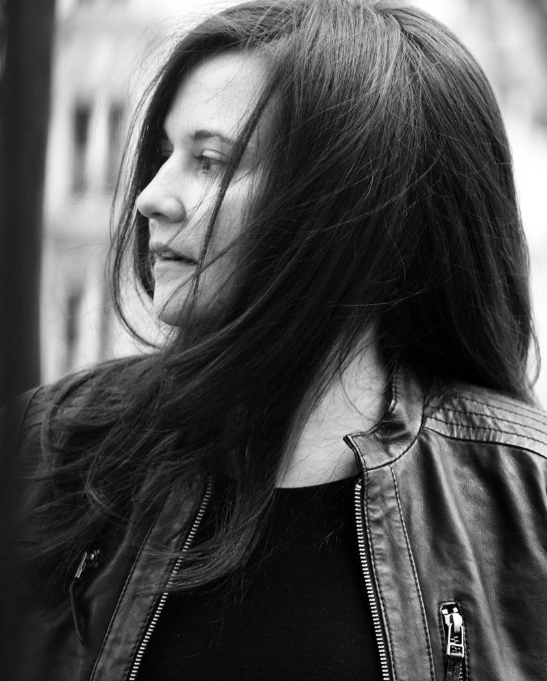 Shirley Monsarrat - © Lou Sarda Shirley Monsarrat - © Lou Sarda