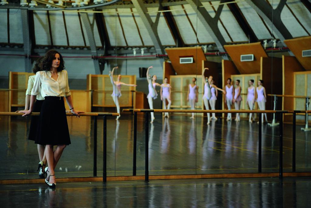 Hand in Hand Hand in Hand