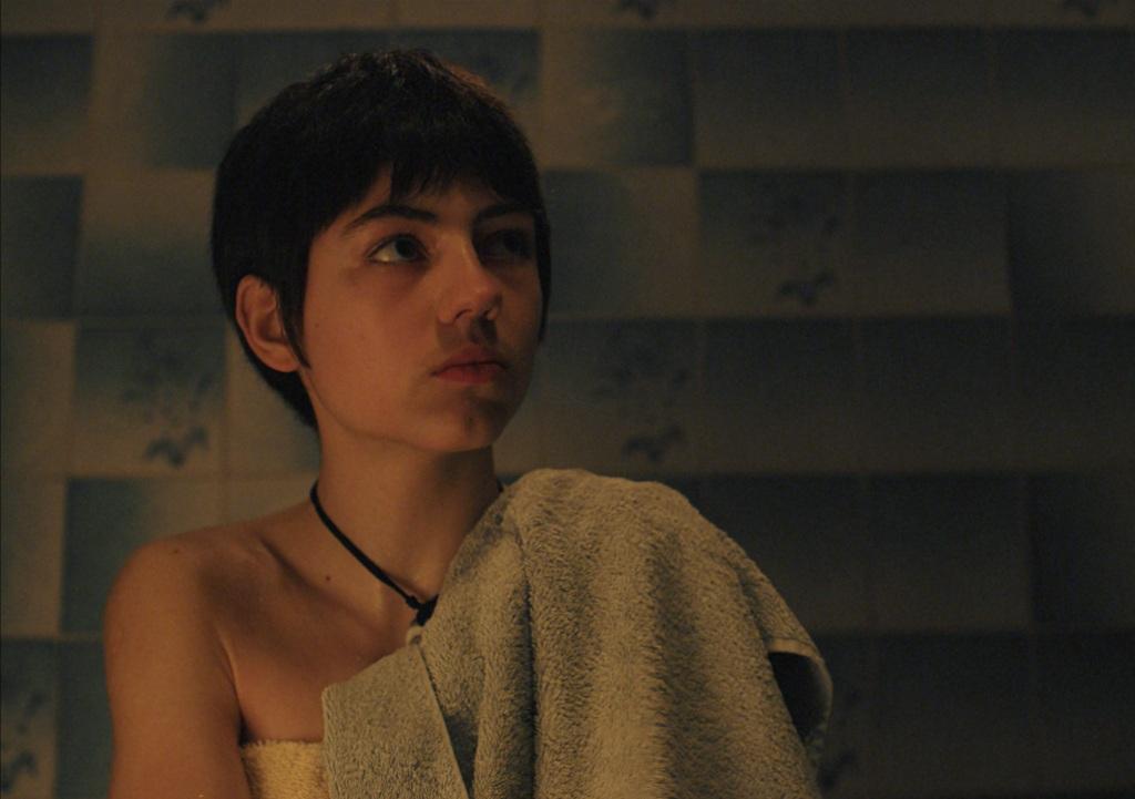 La Fille de 3ème B La Fille de 3ème B