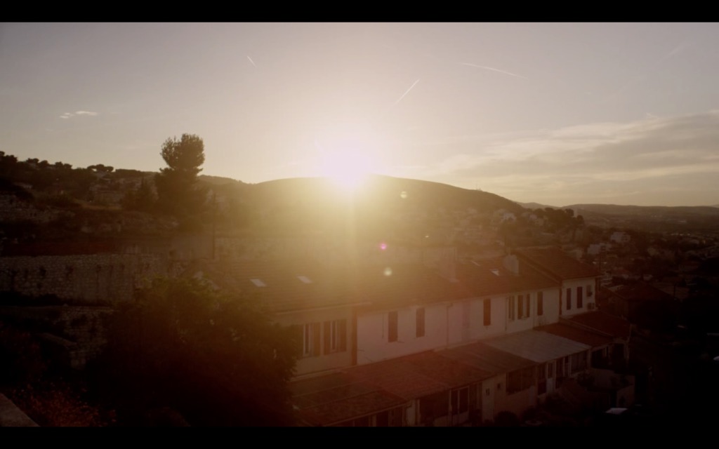 Homini lupus Homini lupus