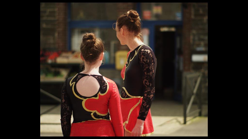 Des confettis sur le béton Des confettis sur le béton