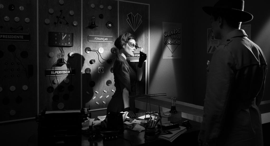 Entre sombras (Au cœur des ombres) Entre sombras (Au cœur des ombres)