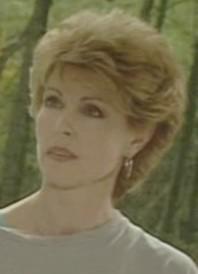 H&eacute;l&egrave;ne Manesse