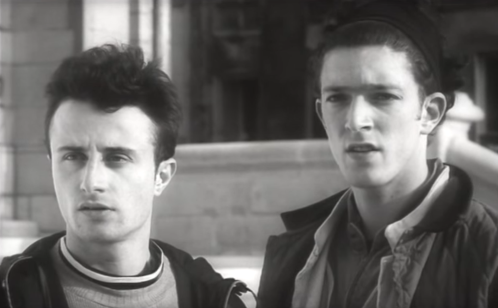 Un dimanche sans ailes Un dimanche sans ailes