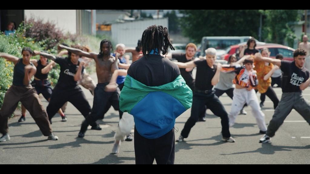 Lo&iuml;c Phil - &copy; Zorba Production
