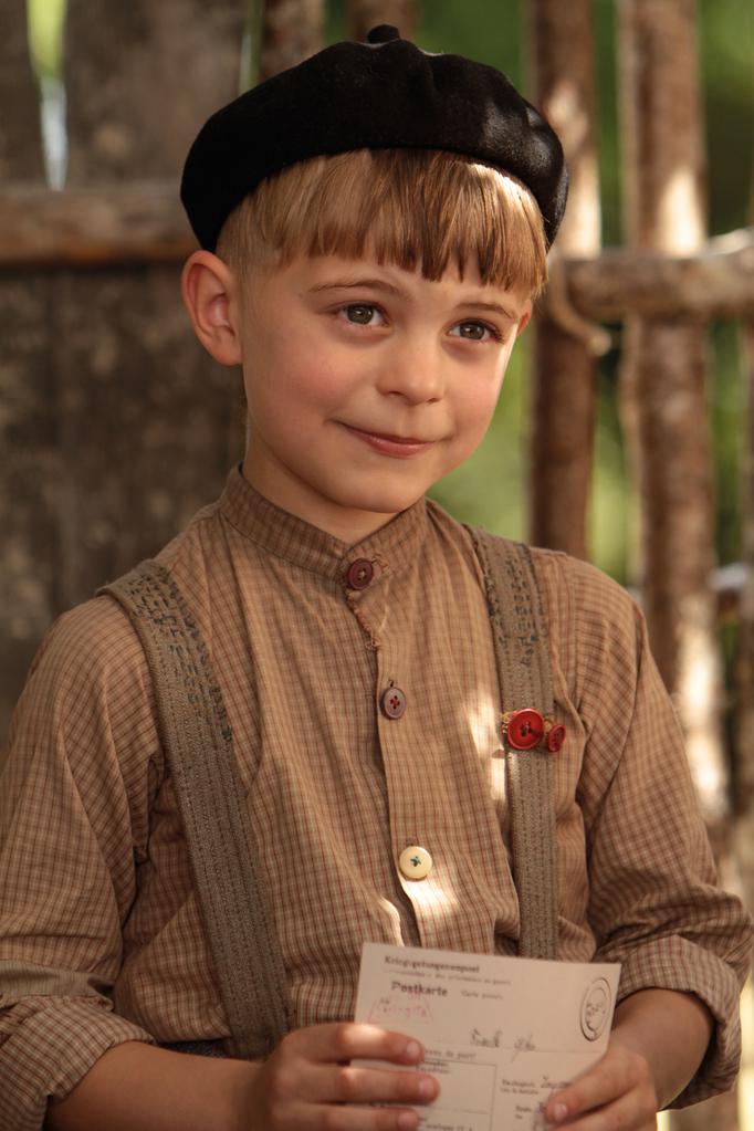 The War of the Buttons (II) The War of the Buttons (II)