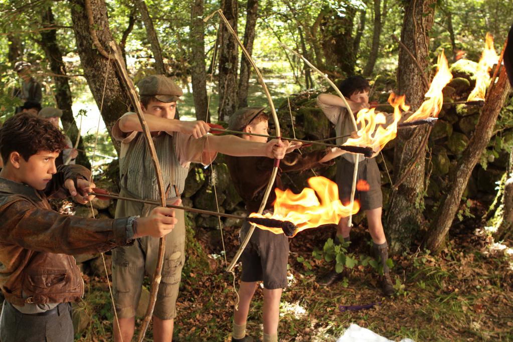 The War of the Buttons (II) The War of the Buttons (II)