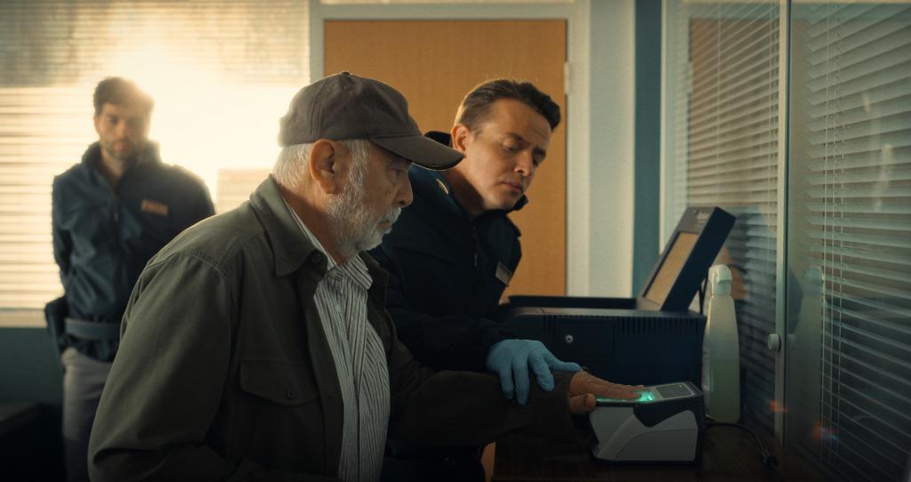 Tough Luck - &copy; MES Productions - TF1 Films Production - Malec Productions