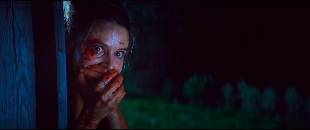 Gwena&euml;lle Piret - &copy; Don't Watch Productions