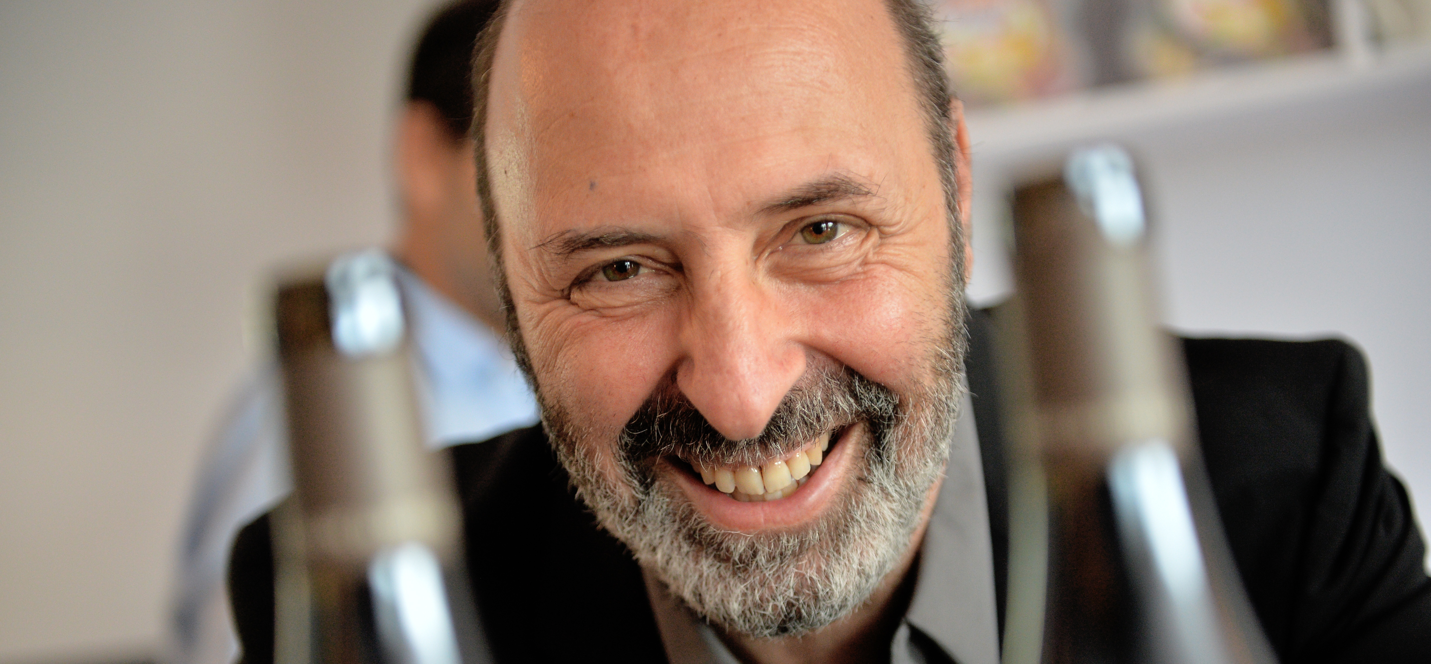 "Gardons le lien" : Cédric Klapisch parle avec Kuriko Sato (Japon) - © Veeren Ramsamy / UniFrance "Gardons le lien" : Cédric Klapisch parle avec Kuriko Sato (Japon) - © Veeren Ramsamy / UniFrance