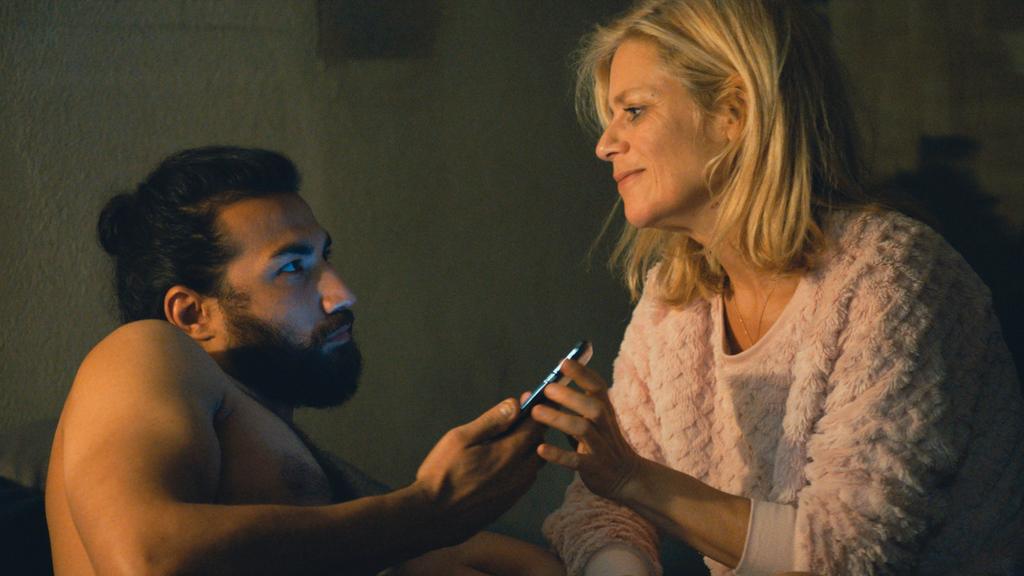 Seear Kohi - &copy; Super 8 Production