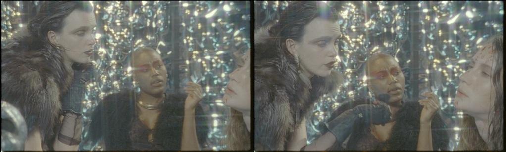 La Déviante Comédie La Déviante Comédie