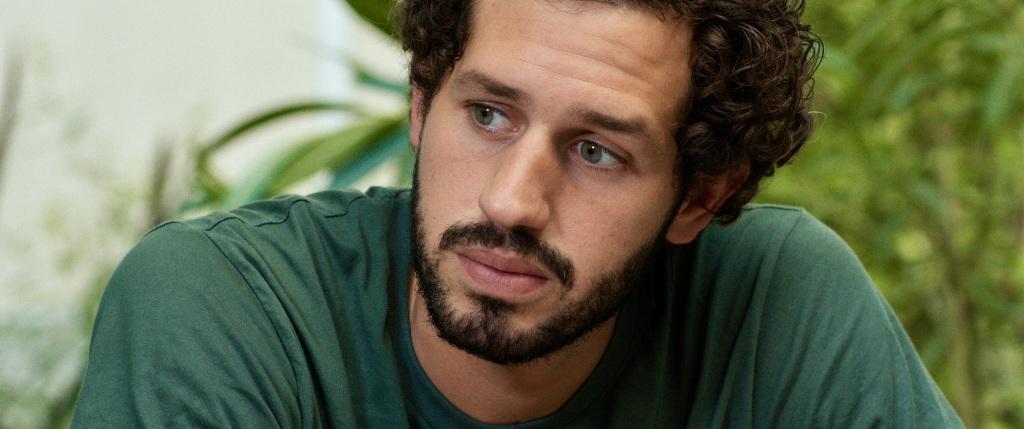 LOL 2.0: Anne's Golden Hour - &copy; 2026 CURIOSA FILMS &ndash; LOVE IS IN THE AIR - APOLLO FILMS DISTRIBUTION - FRANCE 2 CINÉMA - M6 FILMS