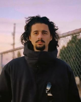 Thibault Bru - © Portrait de Thibault Bru Thibault Bru - © Portrait de Thibault Bru