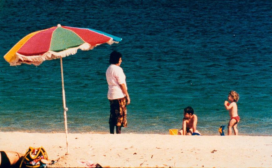 Zohra à la plage Zohra à la plage