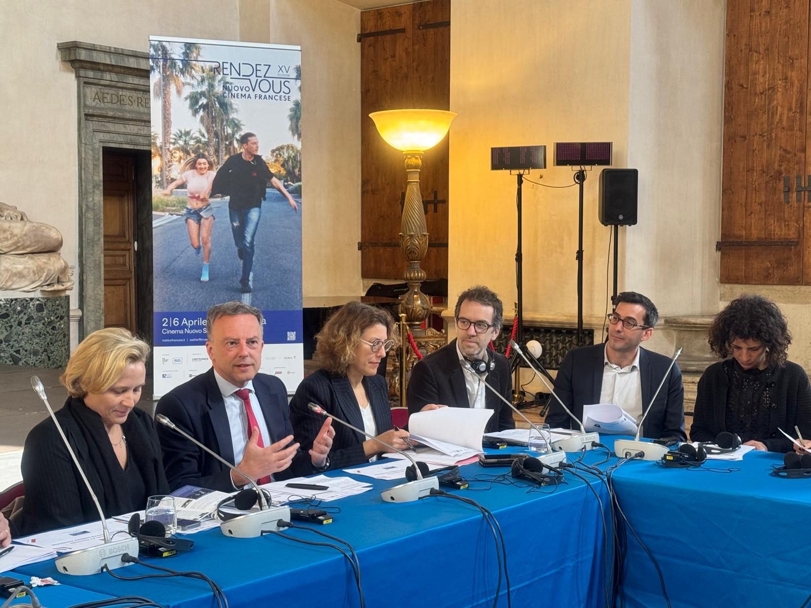 Une rencontre entre institutions et professionnels français et italiens pour évoquer enjeux et perspectives sur le territoire transalpin Une rencontre entre institutions et professionnels français et italiens pour évoquer enjeux et perspectives sur le territoire transalpin