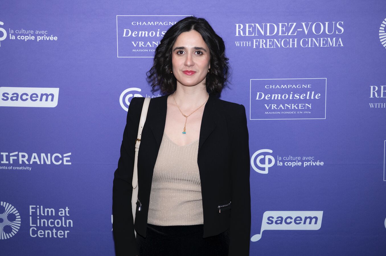 Les artistes français autour du monde avec Unifrance - Louise Courvoisier (New York) - © Thomas Brunot / Unifrance Les artistes français autour du monde avec Unifrance - Louise Courvoisier (New York) - © Thomas Brunot / Unifrance