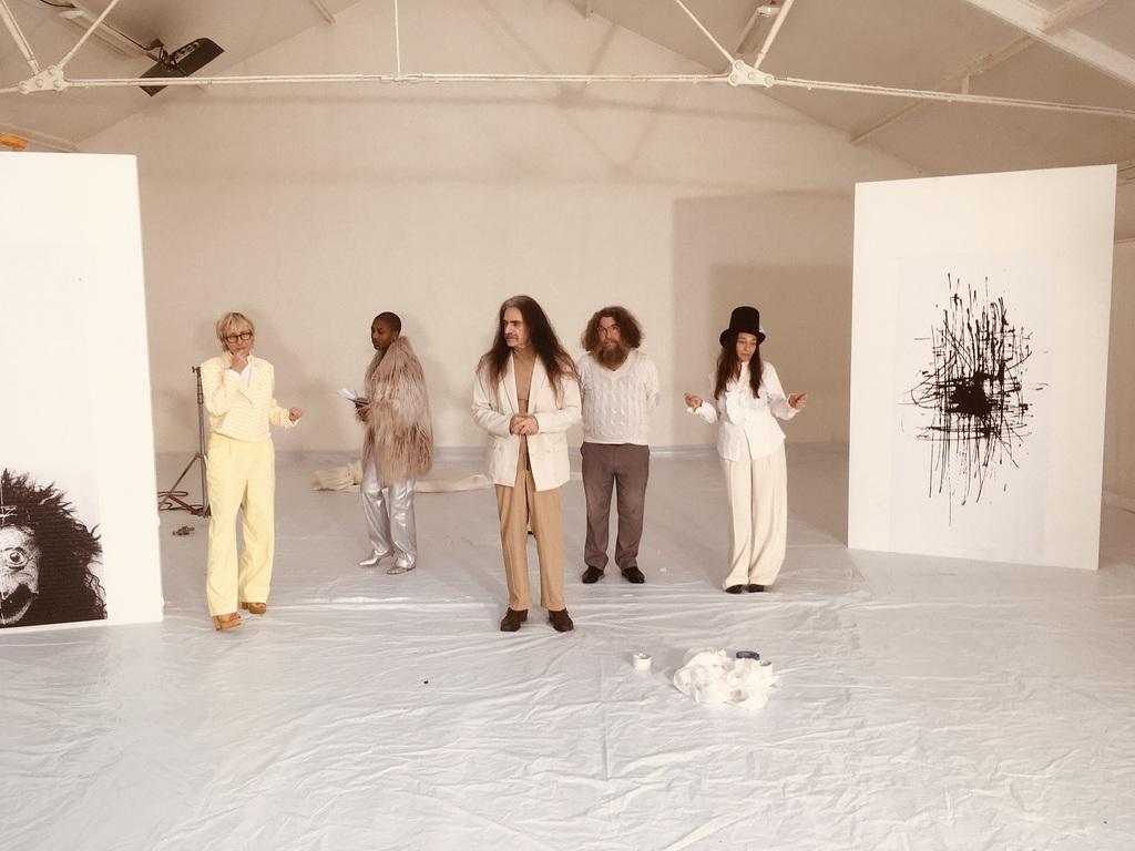 L’Émission a déjà commencé L’Émission a déjà commencé