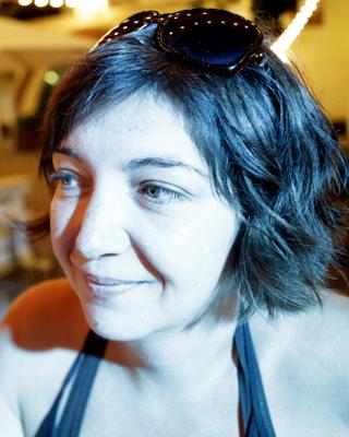 Ana Dumitrescu Ana Dumitrescu