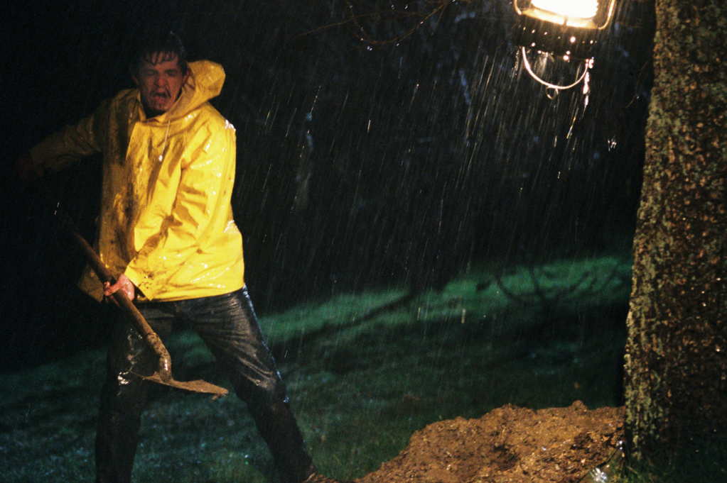 Les Poings serrés Les Poings serrés