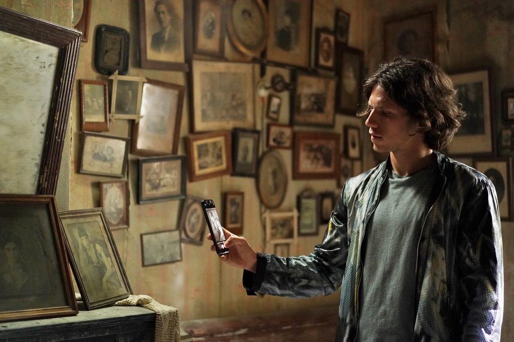 Colours Of Time - © STUDIOCANAL - COLOURS OF TIME - CE QUI ME MEUT - Emmanuelle Jacobson-Roques