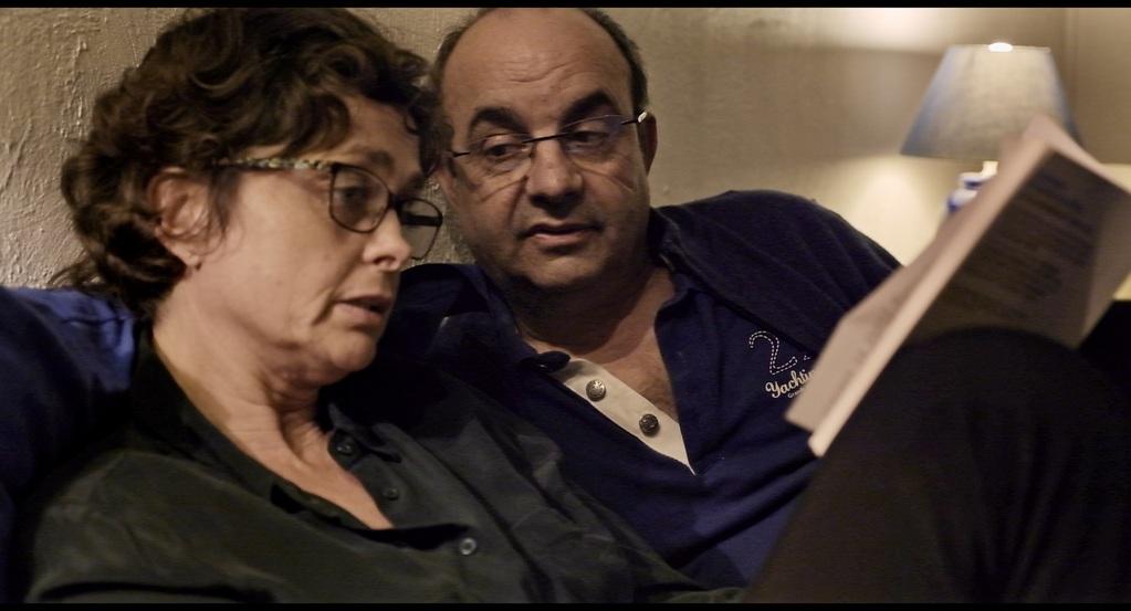 Strip-tease intégral - © Le Bureau - Apollo Films - France 3 Cinéma - Artémis Productions - RTBF Strip-tease intégral - © Le Bureau - Apollo Films - France 3 Cinéma - Artémis Productions - RTBF