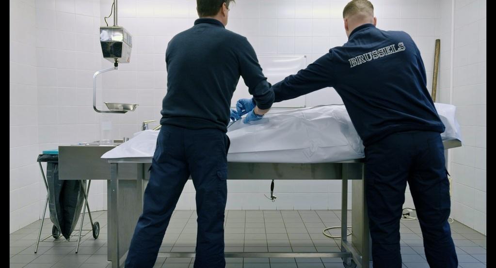 Strip-tease intégral - © Le Bureau - Apollo Films - France 3 Cinéma - Artémis Productions - RTBF Strip-tease intégral - © Le Bureau - Apollo Films - France 3 Cinéma - Artémis Productions - RTBF