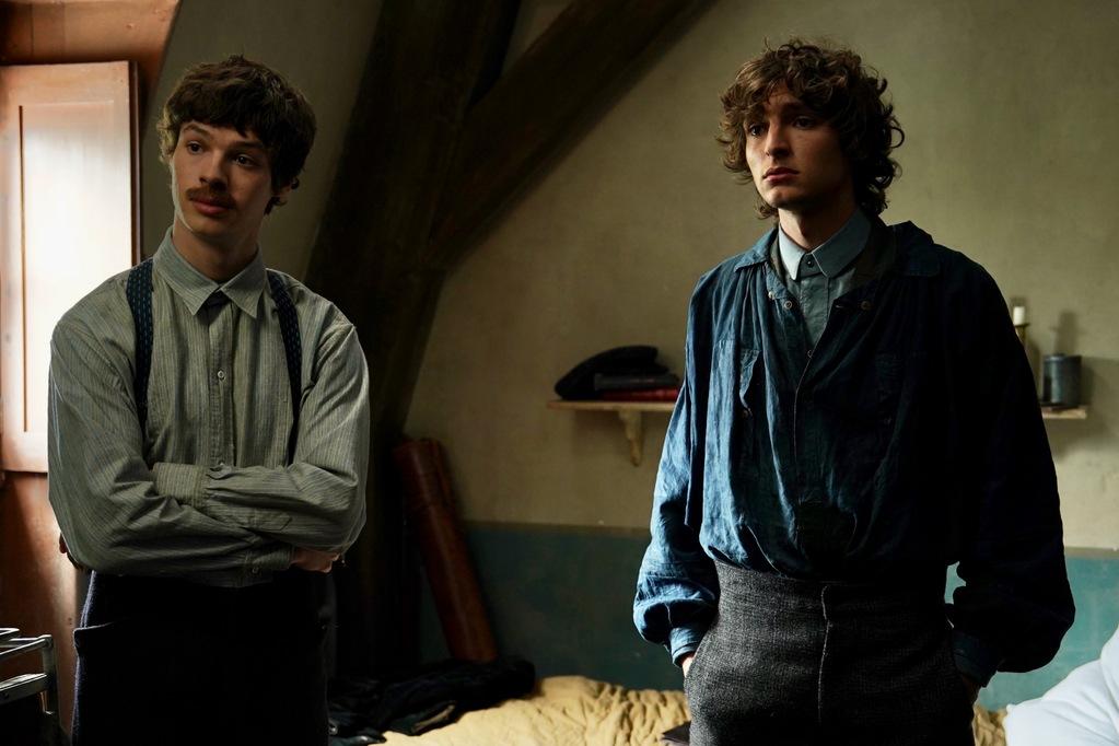 Colours Of Time - © STUDIOCANAL - COLOURS OF TIME - CE QUI ME MEUT - Emmanuelle Jacobson-Roques