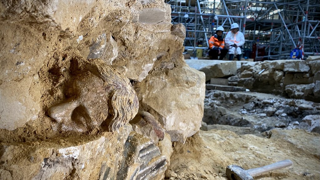 « Enquête sur les trésors enfouis de Notre-Dame », une épopée scientifique et archéologique exclusive « Enquête sur les trésors enfouis de Notre-Dame », une épopée scientifique et archéologique exclusive