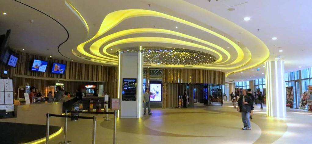 Panorama of movie theaters around the world Panorama of movie theaters around the world