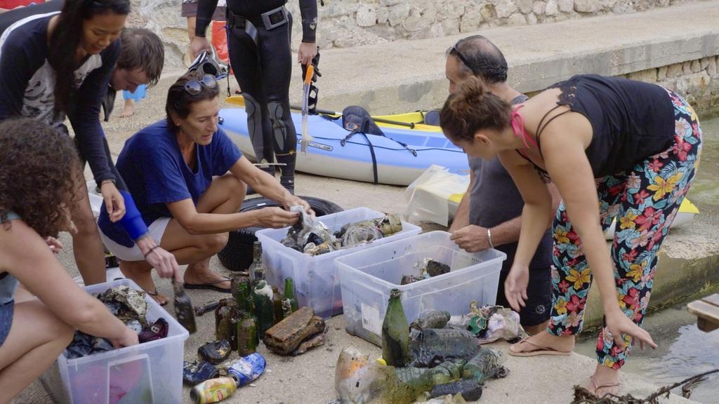 Et la vie va... Et la vie va...