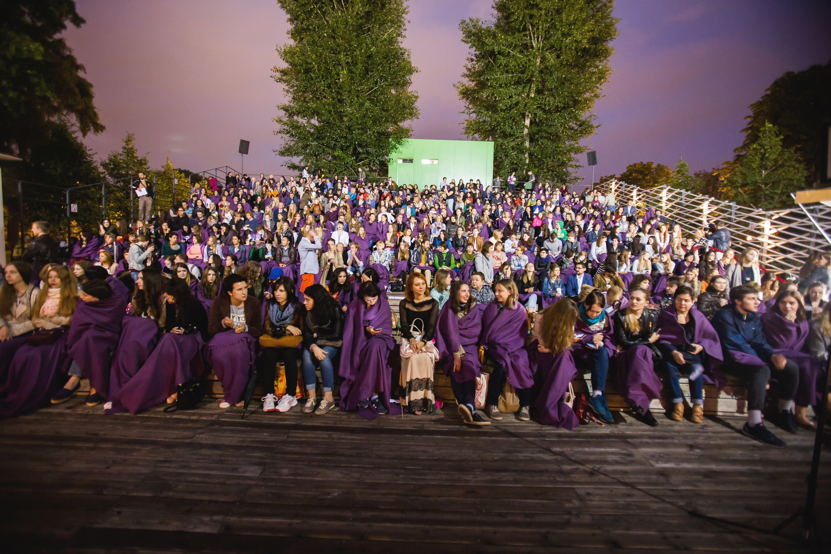 A very French July 14 in Moscow, with Isabelle Huppert and Louis Garrel - Les spectateurs du théâtre Mossivet pour Les Fausses Confidences A very French July 14 in Moscow, with Isabelle Huppert and Louis Garrel - Les spectateurs du théâtre Mossivet pour Les Fausses Confidences