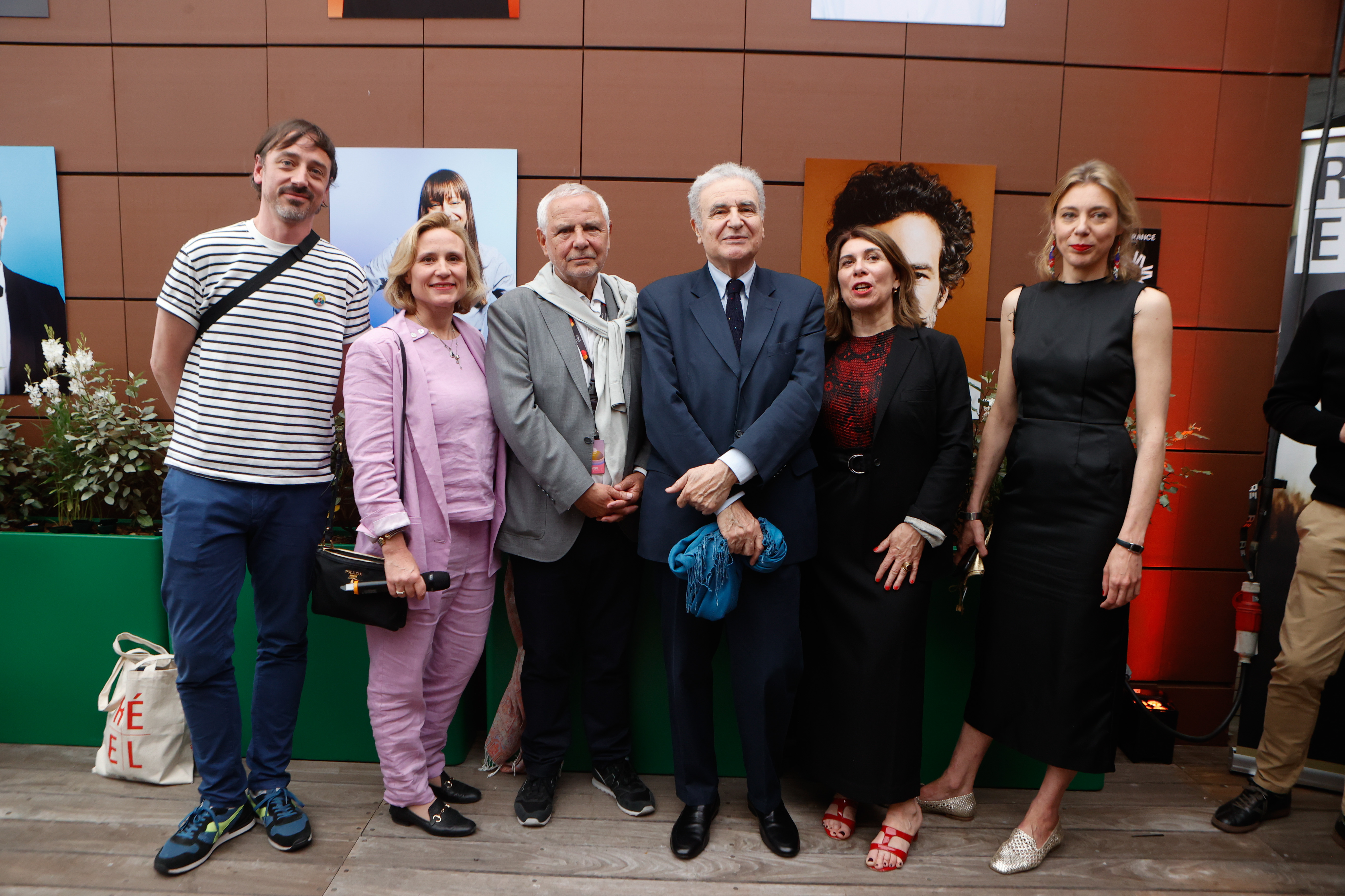 Retour en photos sur les événements de la Terrasse et du stand Unifrance - Cannes 2023 - Cocktail Cannes Doc - © Christophe Clovis / Unifrance • Cocktail Cannes Doc Retour en photos sur les événements de la Terrasse et du stand Unifrance - Cannes 2023 - Cocktail Cannes Doc - © Christophe Clovis / Unifrance • Cocktail Cannes Doc