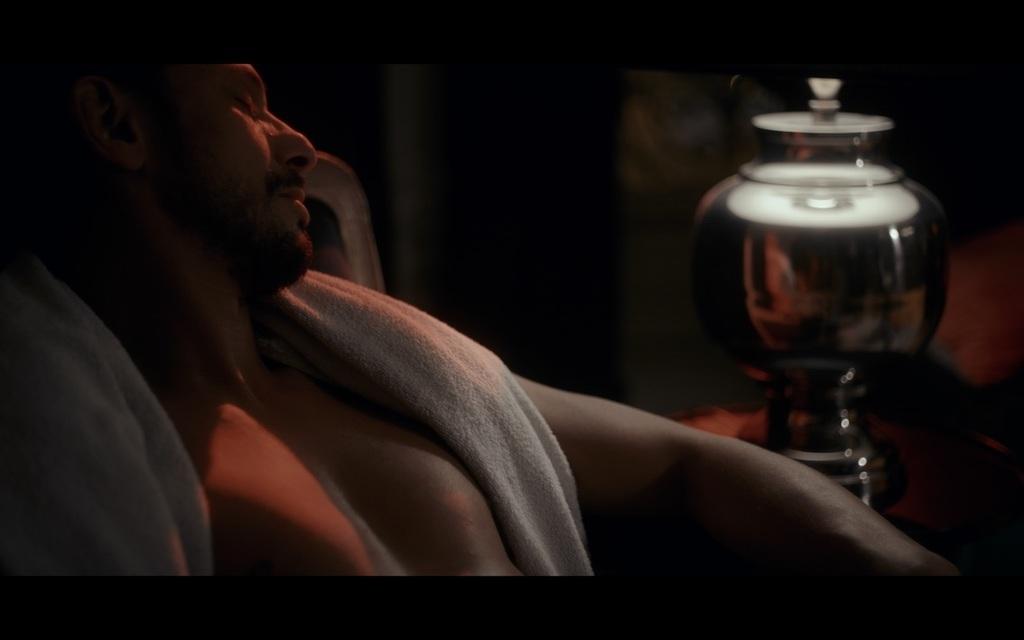 Sous tension Sous tension