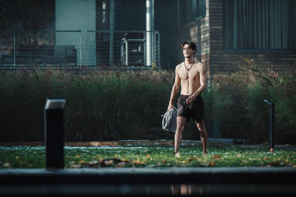 Pierre Niney - &copy; J&eacute;r&ocirc;me Pr&eacute;bois - WY Productions - Ninety Films - STUDIOCANAL - M6 Films