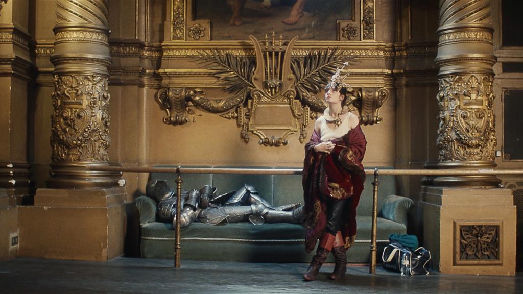 De longs discours dans vos cheveux De longs discours dans vos cheveux