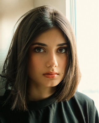 Elisa Ezzedine Elisa Ezzedine